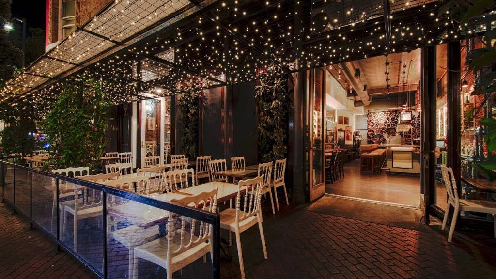 Cafe 21 Gaslamp | restaurant | 802 Fifth Ave, San Diego, CA 92101, USA | 6196402121 OR +1 619-640-2121