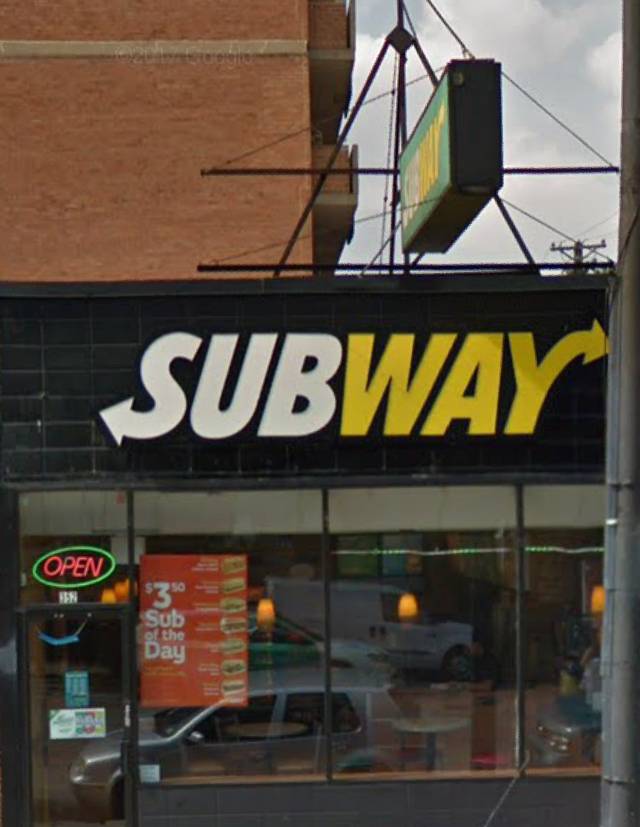 Subway Restaurants | restaurant | 352 W Armitage Ave, Chicago, IL 60614, USA | 7739758334 OR +1 773-975-8334