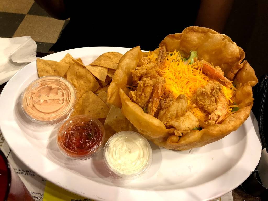 Tender Trap | restaurant | 109 N Halsted St, Chicago Heights, IL 60411, USA | 7087551134 OR +1 708-755-1134