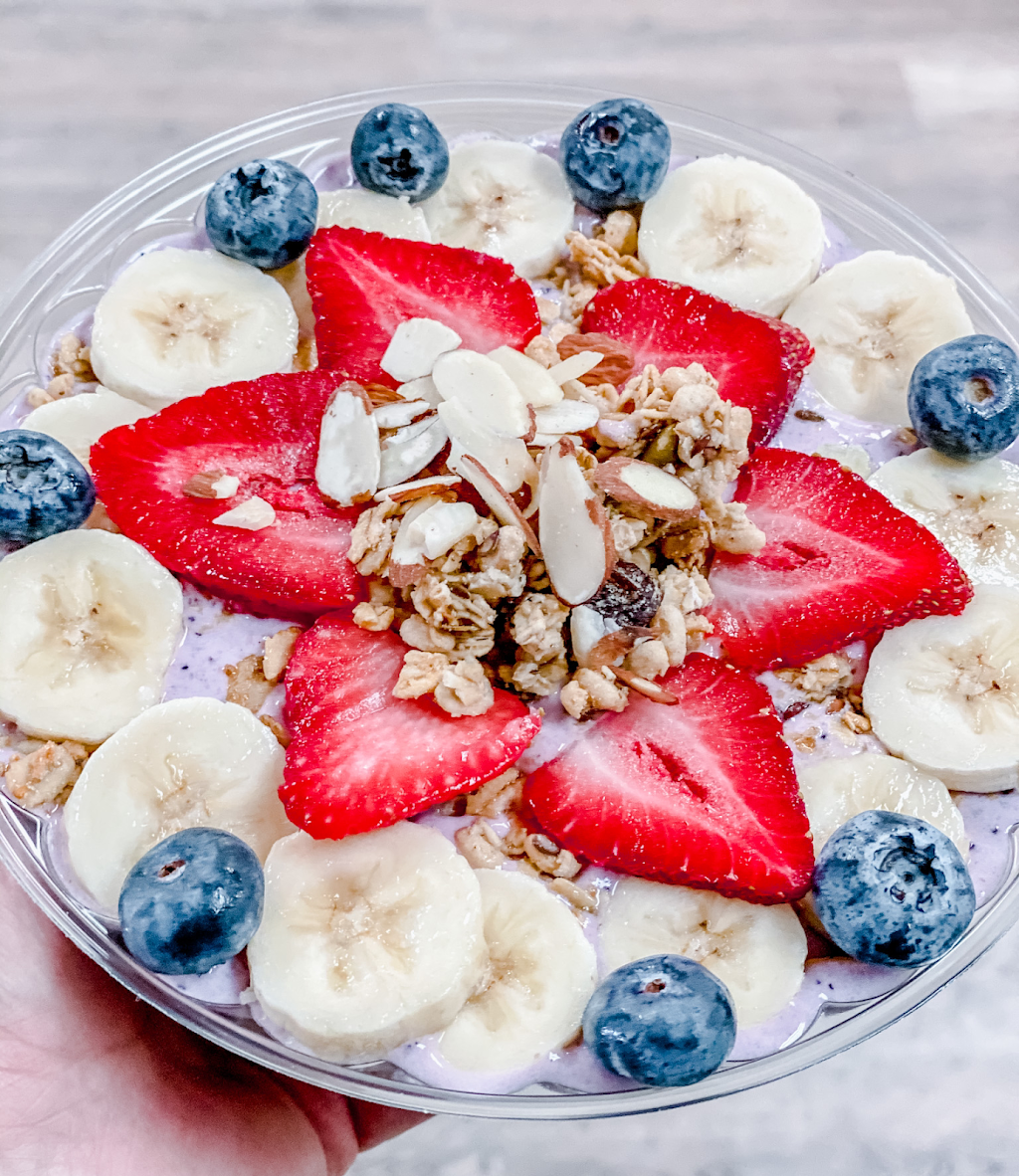 Nutrition House | cafe | 4616 W Diversey Ave, Chicago, IL 60639, USA | 7086670499 OR +1 708-667-0499