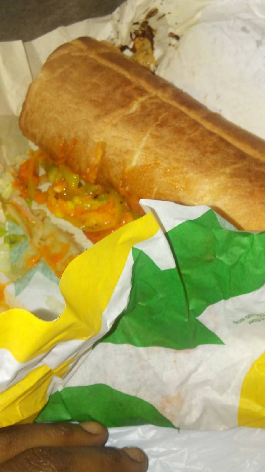Subway | restaurant | 425 Texas St, Shreveport, LA 71101, USA | 3184244202 OR +1 318-424-4202