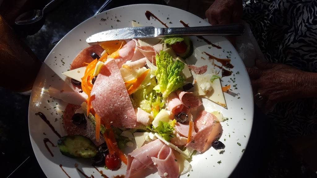 Roma Italian Bistro Pizzeria | restaurant | 655 5th Ave S #6601, Naples, FL 34102, USA | 2397767042 OR +1 239-776-7042