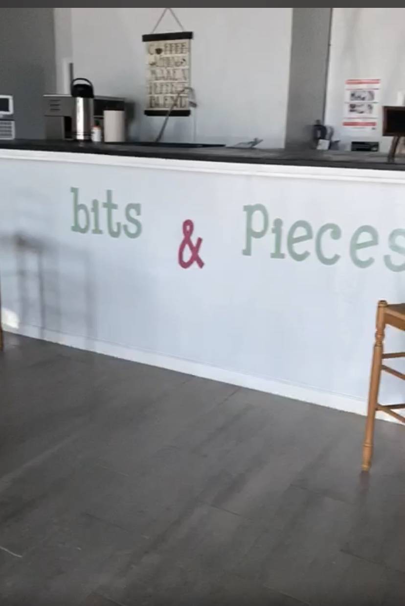 Elmer’s Bits & Pieces | restaurant | 5810 Cullen Blvd, Houston, TX 77021, USA | 7136969912 OR +1 713-696-9912