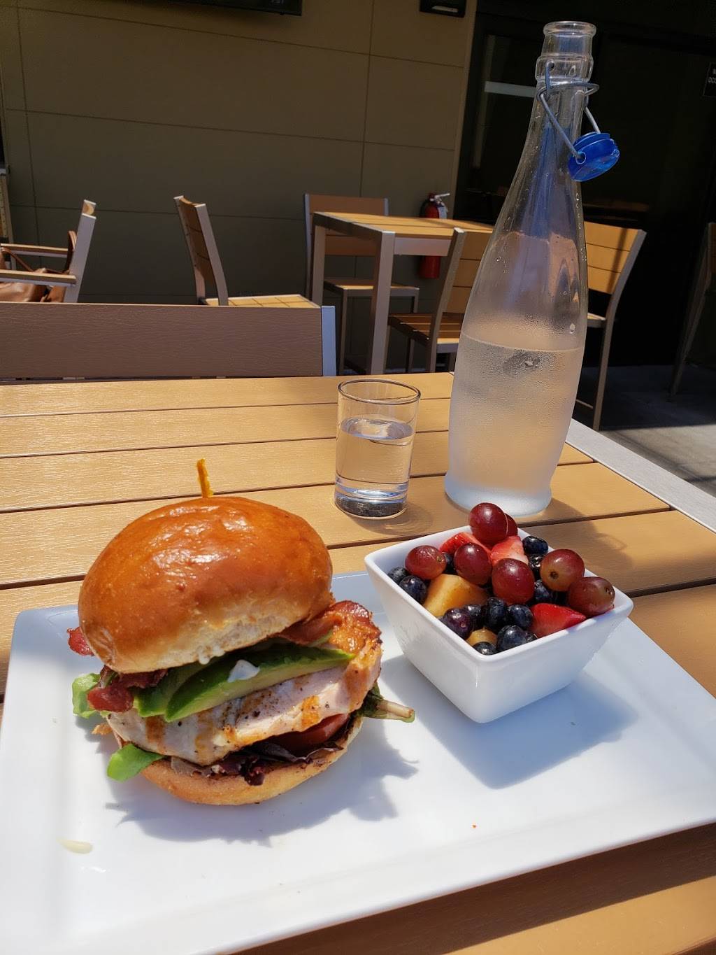 Bar 1884 | restaurant | 118-B Magnolia St, Spartanburg, SC 29306, USA | 8648046752 OR +1 864-804-6752