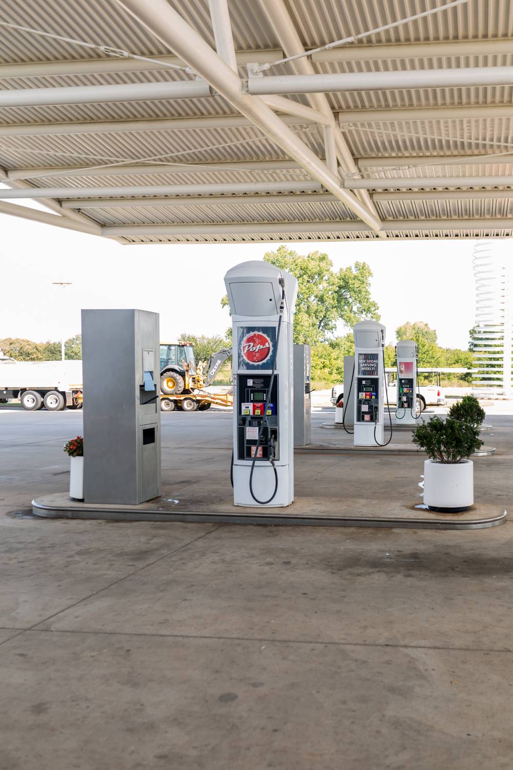 Pops Arcadia | restaurant | 660 OK-66, Arcadia, OK 73007, USA | 4059287677 OR +1 405-928-7677