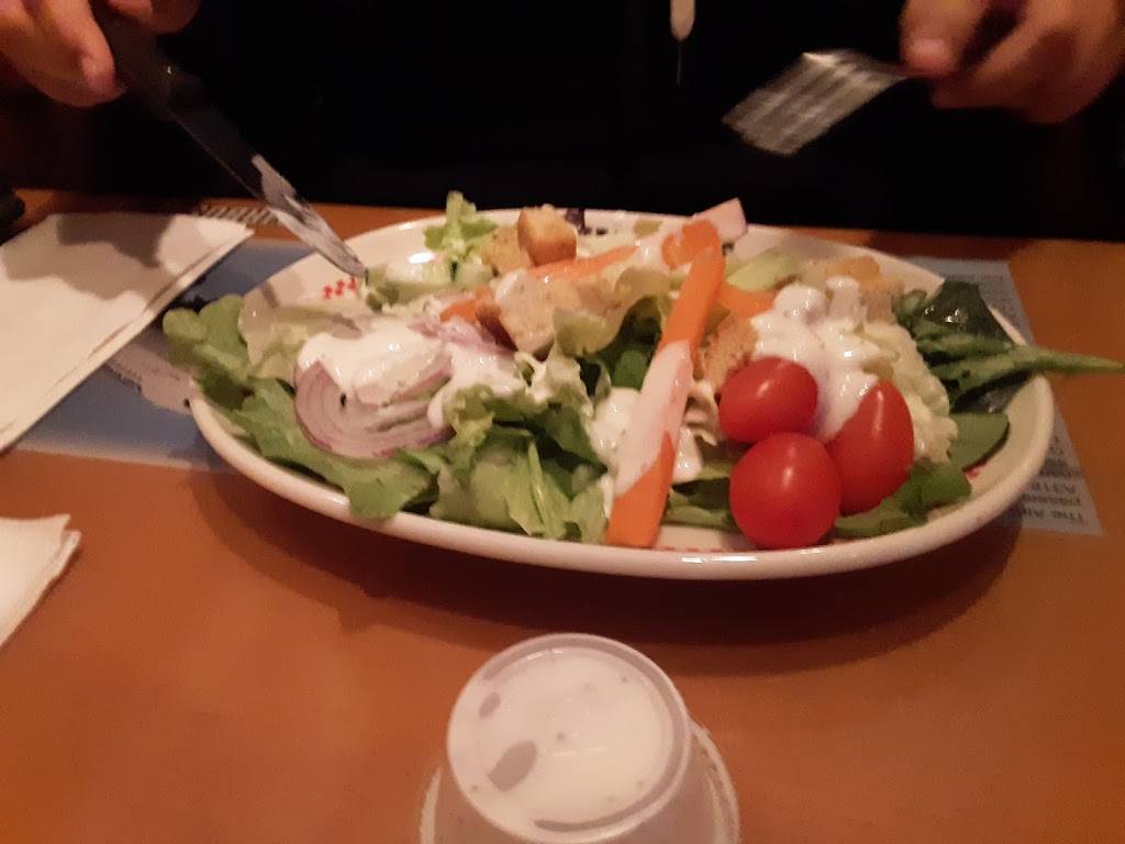 Harrys Bar & Grille | restaurant | 407 W Grove St, Middleborough, MA 02346, USA | 5089479297 OR +1 508-947-9297