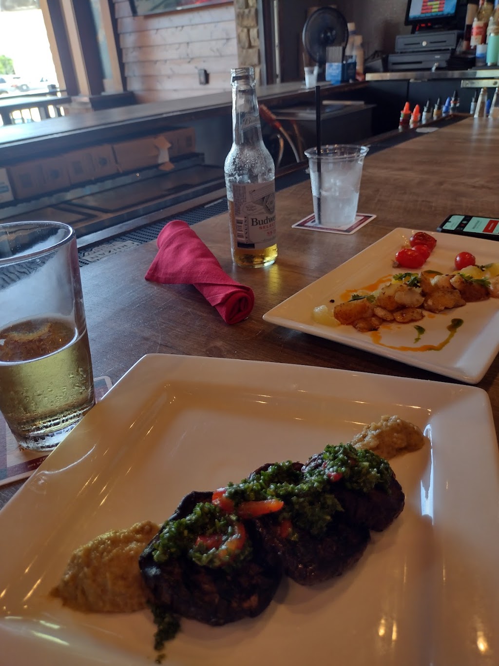 Roxies | restaurant | 1289 Bagnell Dam Blvd, Lake Ozark, MO 65049, USA | 5733659960 OR +1 573-365-9960