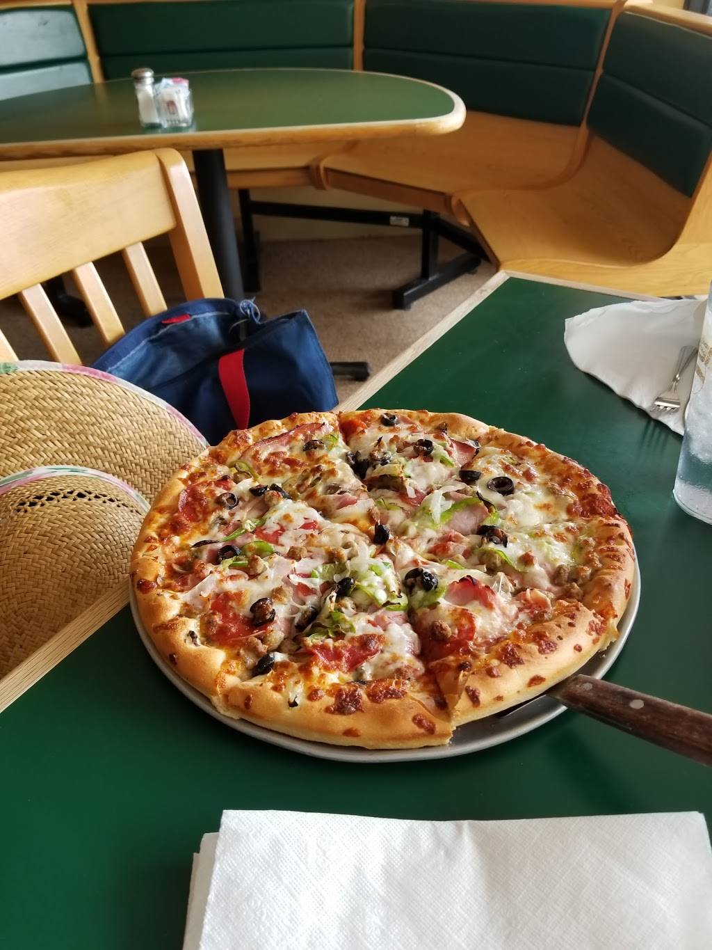 Juliana Pizza | restaurant | 9858 Monroe Rd, Charlotte, NC 28270, USA | 7048477000 OR +1 704-847-7000