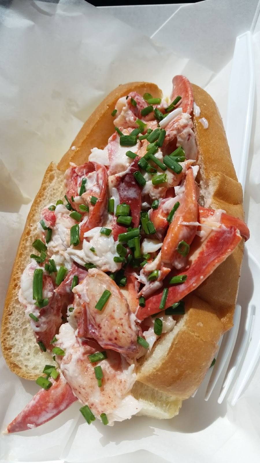 Bite into Maine | meal takeaway | 1000 Shore Rd, Cape Elizabeth, ME 04107, USA | 2072896142 OR +1 207-289-6142