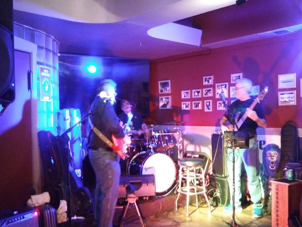 Costas Village Bar | restaurant | 35234 W Michigan Ave, Wayne, MI 48184, USA | 7347292360 OR +1 734-729-2360