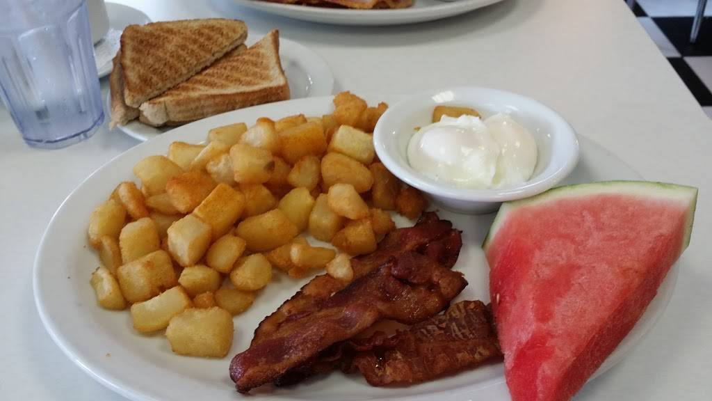 Michigan Diner (Manning) | restaurant | 1331 Manning Rd, Tecumseh, ON N8N 2L9, Canada | 5199791800 OR +1 519-979-1800