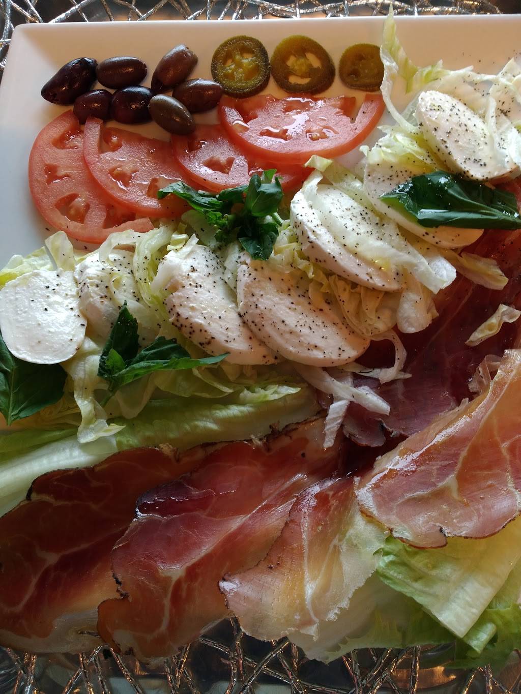 Romanos Pizzeria | restaurant | 8 Bessom St, Marblehead, MA 01945, USA | 7816318333 OR +1 781-631-8333