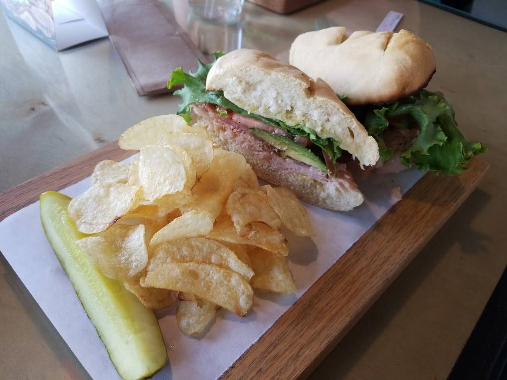 Deli Ohio | restaurant | 328 Walnut Ave NE, Canton, OH 44702, USA | 3304537777 OR +1 330-453-7777