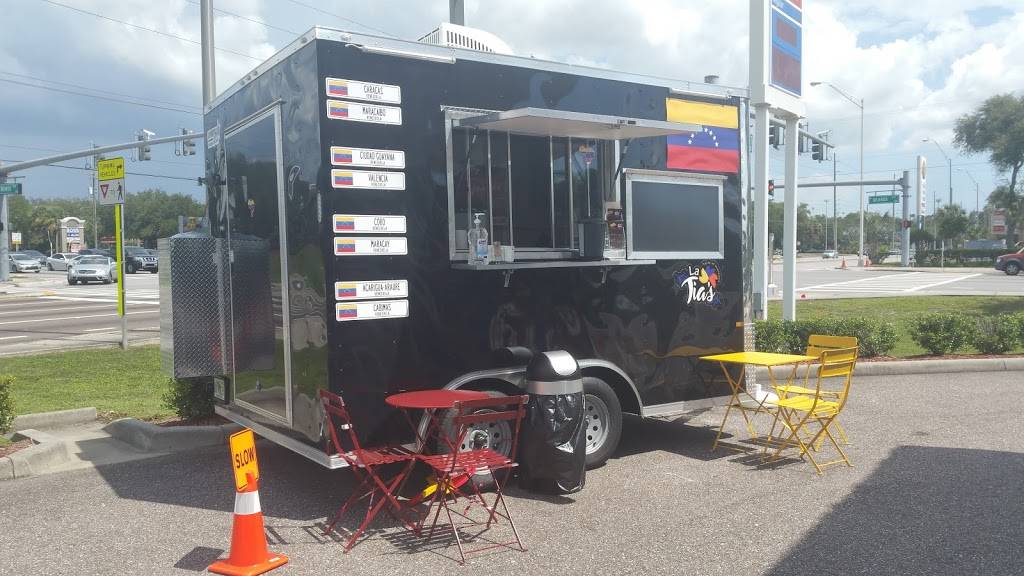 La Tias | restaurant | 101 W Bearss Ave, Tampa, FL 33613, USA | 8132650995 OR +1 813-265-0995