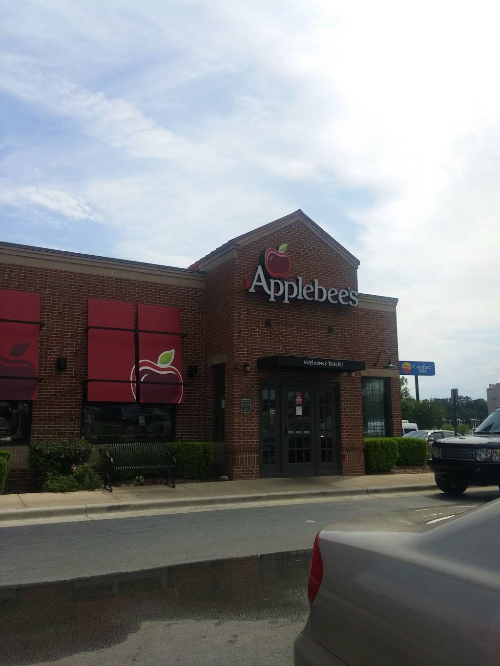 Applebees Grill + Bar | restaurant | 5050 Academy Ln, Bessemer, AL 35022, USA | 2054245255 OR +1 205-424-5255