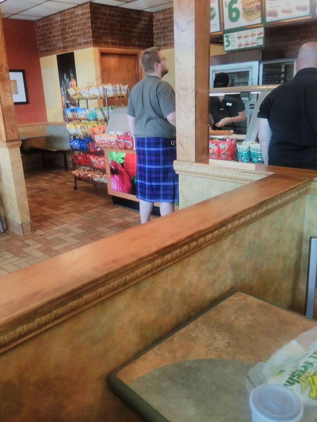 Subway | restaurant | 2232 Plainfield Ave NE, Grand Rapids, MI 49505, USA | 6163651700 OR +1 616-365-1700