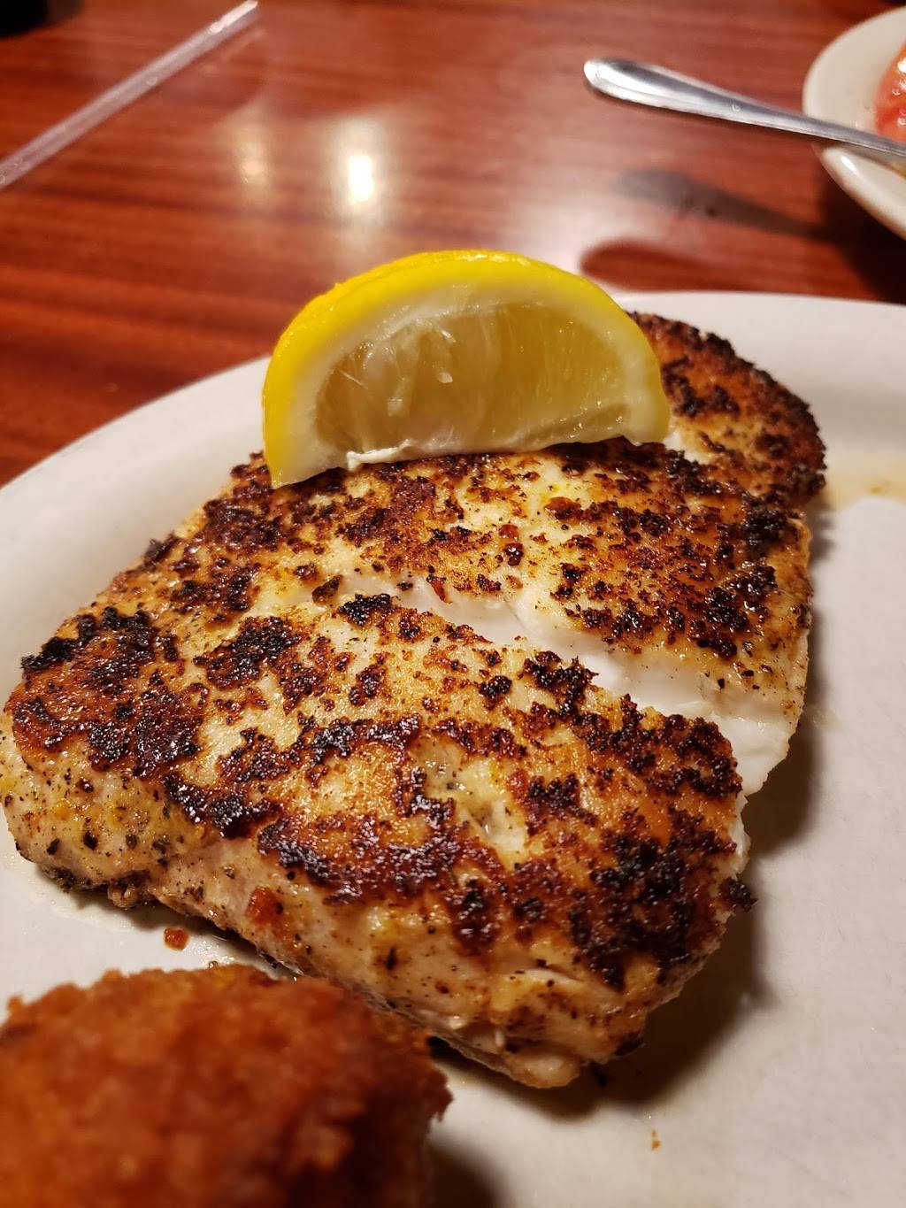 Zachrys Seafood Restaurant | restaurant | 415 Palisade Dr, Brunswick, GA 31523, USA | 9122659080 OR +1 912-265-9080