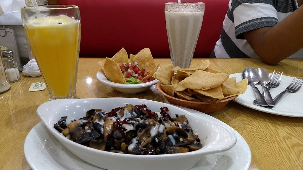 EL PANKEKI | restaurant | Felipe, Carrillo Puerto y o Tercera 7937, Zona Centro, 22000 Tijuana, B.C., Mexico | 016646852278 OR +52 664 685 2278