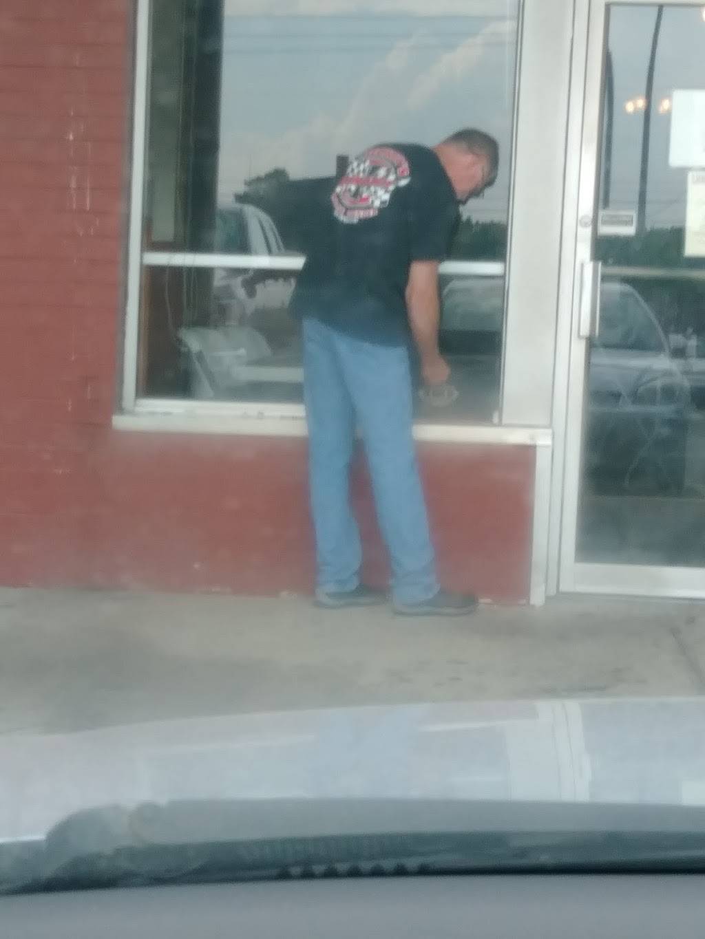 Little Wing Cafe | restaurant | 2750 Mahoning Ave #3, Warren, OH 44483, USA | 3303995896 OR +1 330-399-5896