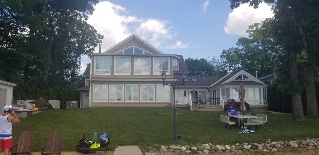 Lily Lake Resort | restaurant | 7910 328th Ave, Burlington, WI 53105, USA | 2625372848 OR +1 262-537-2848