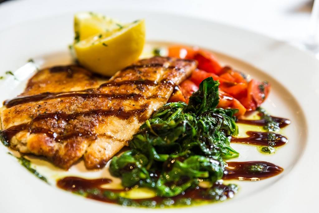 Martini Italian Bistro | restaurant | 4021 Summit Plaza Dr, Louisville, KY 40241, USA | 5023949797 OR +1 502-394-9797