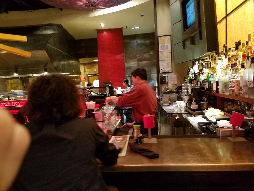 Raku | restaurant | Bethesda Row, 7240 Woodmont Avenue, Bethesda, MD 20814, USA | 3017188680 OR +1 301-718-8680