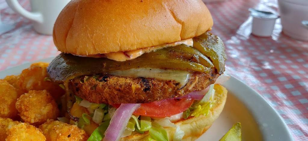 5 & Diner | restaurant | 13001 Founders Square Dr, Orlando, FL 32828, USA | 4077570978 OR +1 407-757-0978