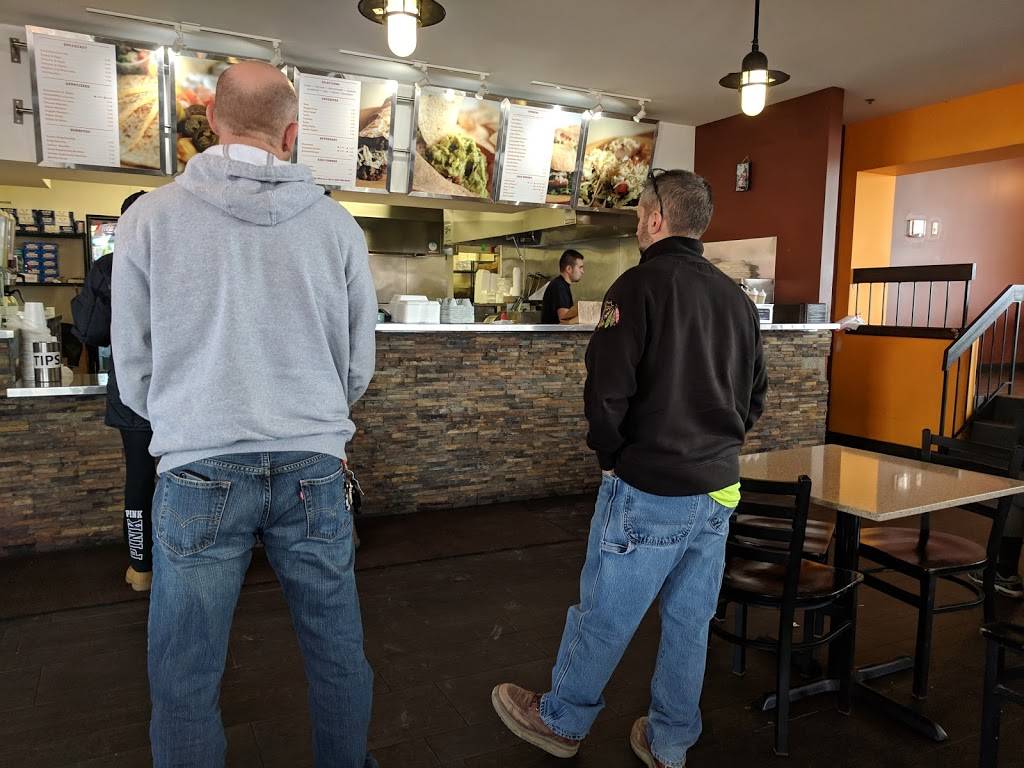 Taco Burrito King | restaurant | 11 E Oakton St, Des Plaines, IL 60018, USA | 8476998400 OR +1 847-699-8400