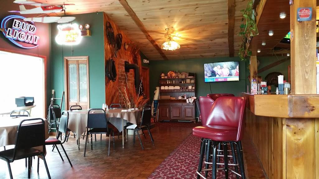 The Outlet Restaurant | restaurant | 2401 NY-10, Caroga Lake, NY 12032, USA | 5188353911 OR +1 518-835-3911