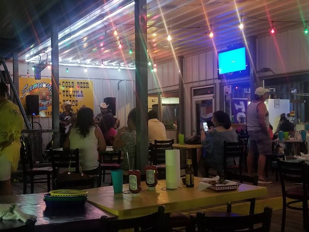 Sammys on the Lake | restaurant | 6680 Peden Rd, Fort Worth, TX 76179, USA | 6828411122 OR +1 682-841-1122