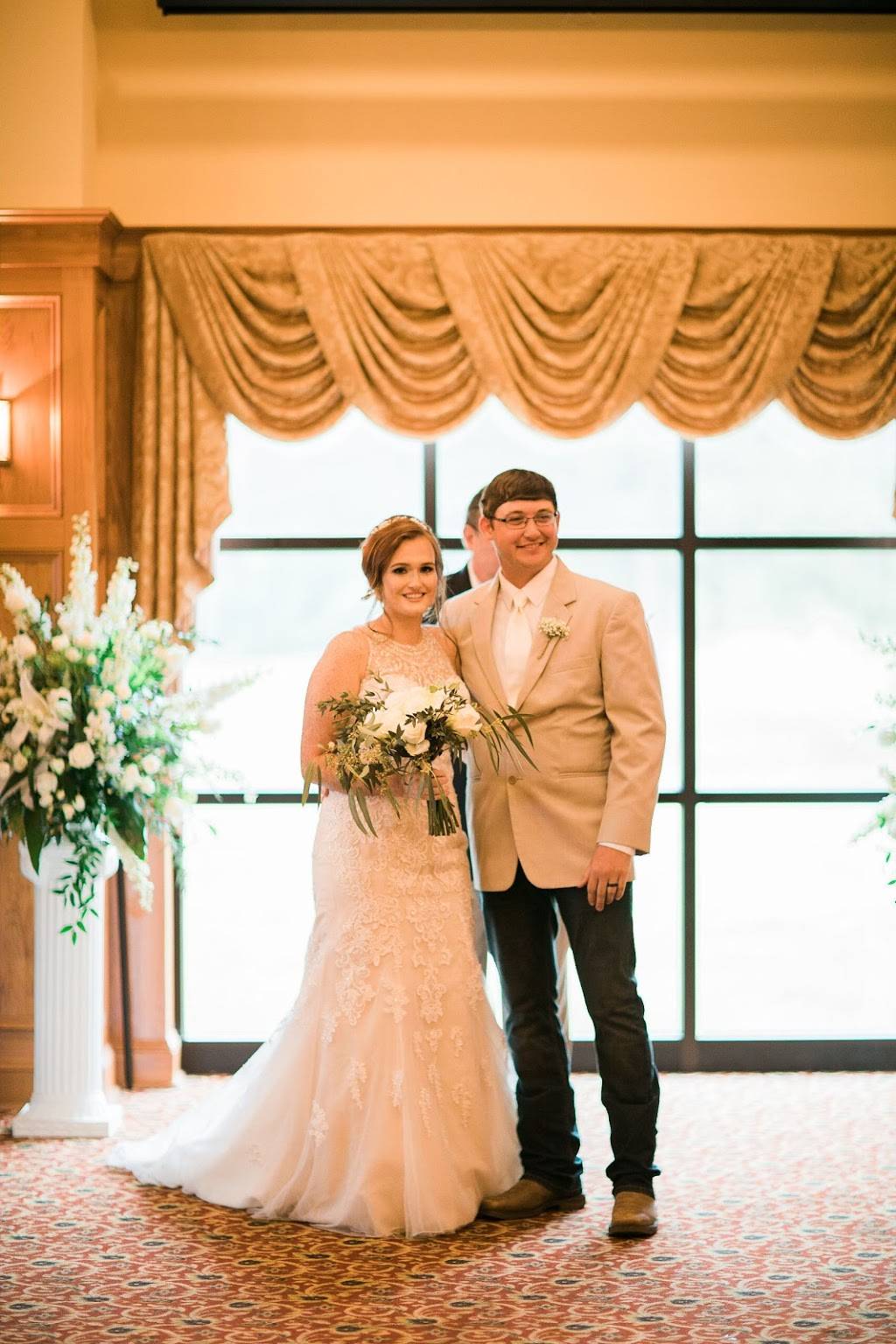 Lion Hills Center and Golf Club | restaurant | 2331 Military Rd #9692, Columbus, MS 39705, USA | 6623284837 OR +1 662-328-4837