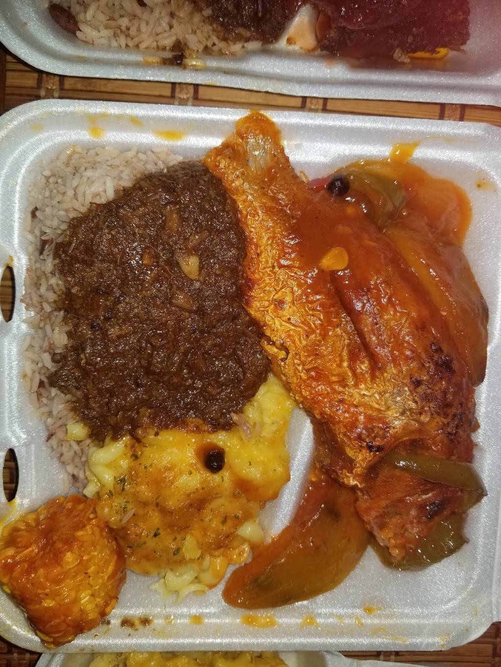 Richie Rich Caribbean Taste Express | restaurant | 260 E 167th St, Bronx, NY 10456, USA | 3478627542 OR +1 347-862-7542
