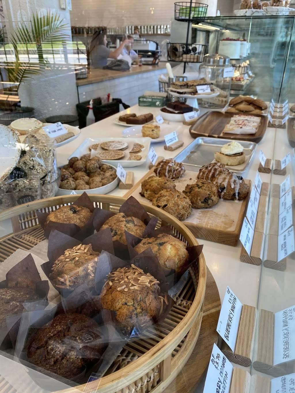 Billies Grocery | restaurant | 3216 Gillham Plaza Suite 100, Kansas City, MO 64109, USA | 8166834401 OR +1 816-683-4401