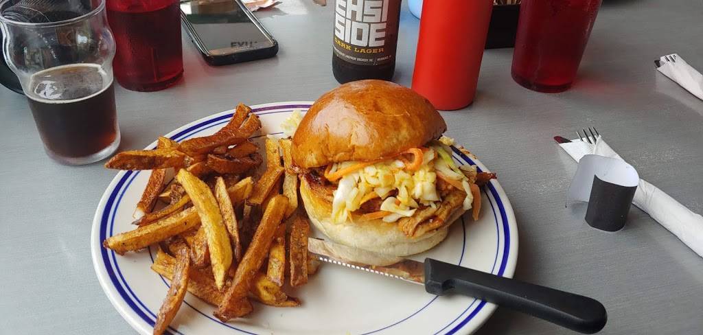 Comet Cafe | cafe | 1947 N Farwell Ave, Milwaukee, WI 53202, USA | 4142737677 OR +1 414-273-7677