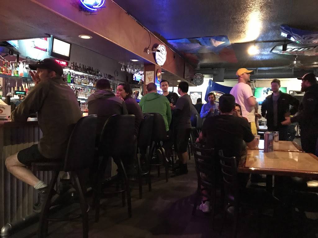 The End Zone | restaurant | 980 N Pacific Hwy, Woodburn, OR 97071, USA | 5039823309 OR +1 503-982-3309