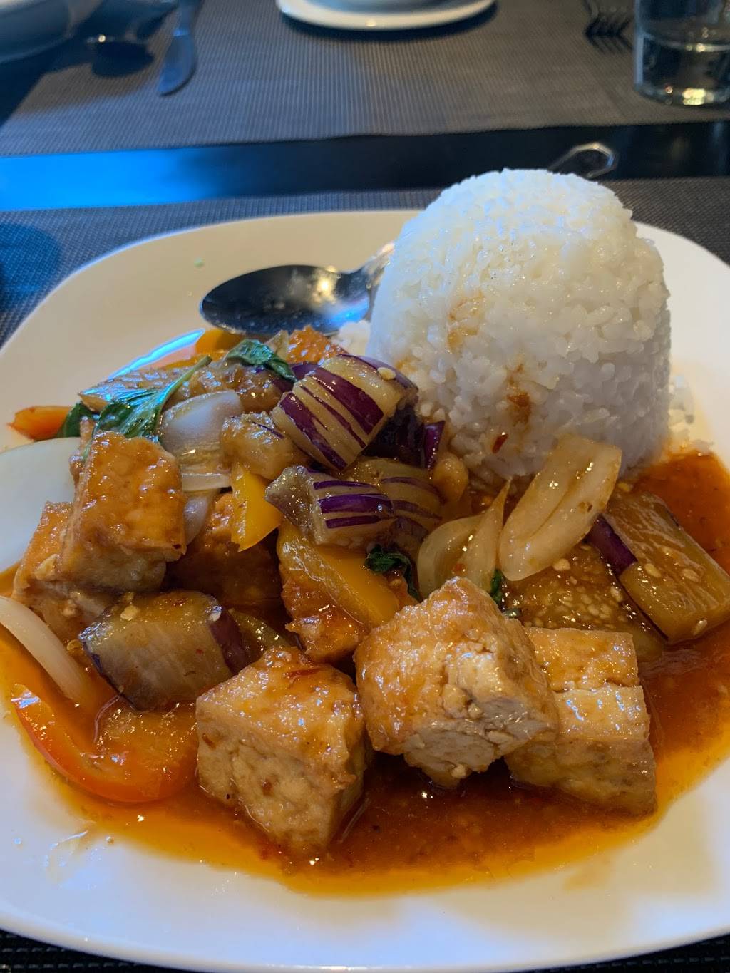 Moon River Thai Bistro | restaurant | 9211-1 N Tryon St, Charlotte, NC 28262, USA | 9802367495 OR +1 980-236-7495