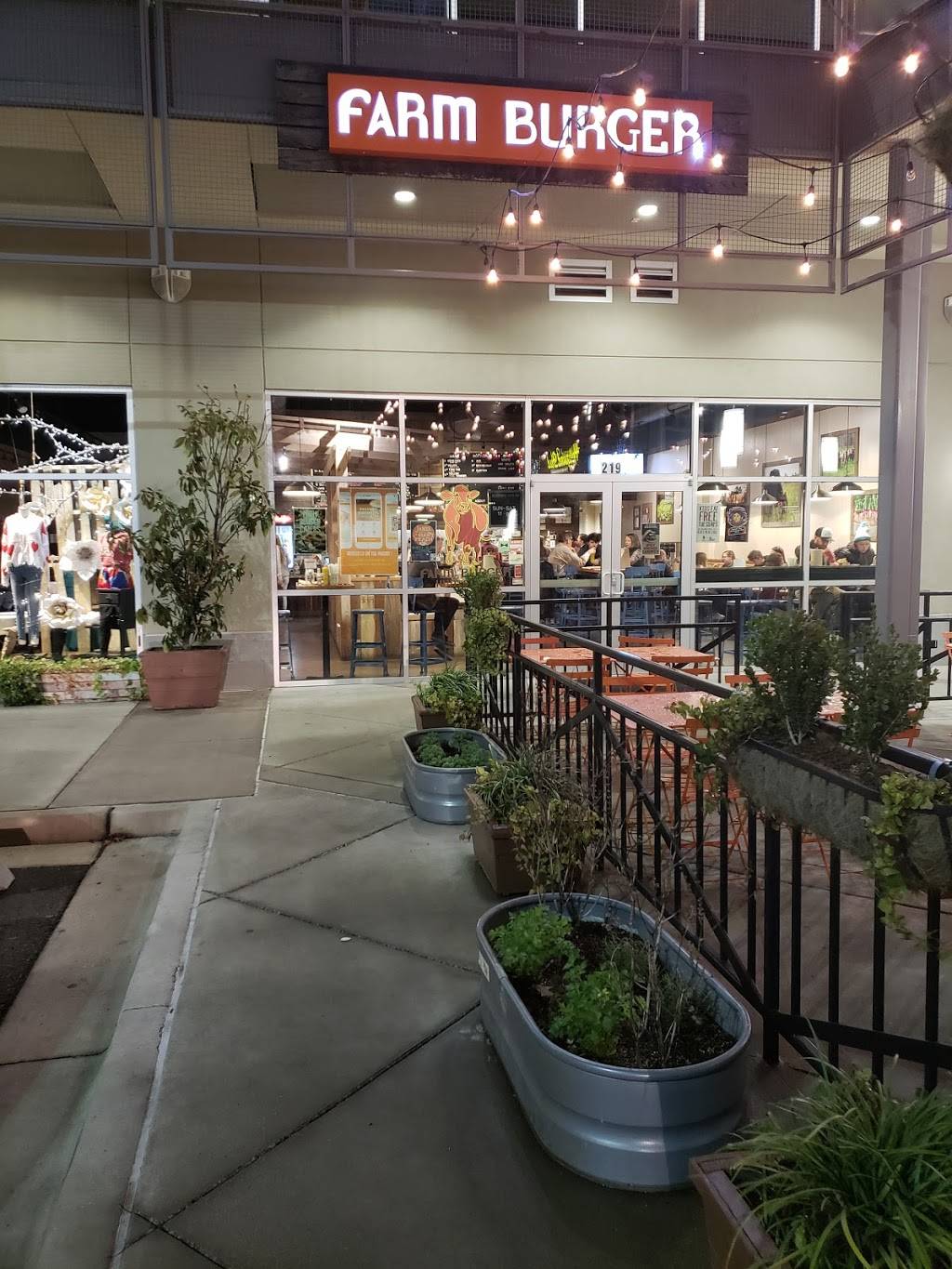 Farm Burger Huntsville | restaurant | 930 Bob Wallace Ave SW #219, Huntsville, AL 35801, USA | 2562707392 OR +1 256-270-7392