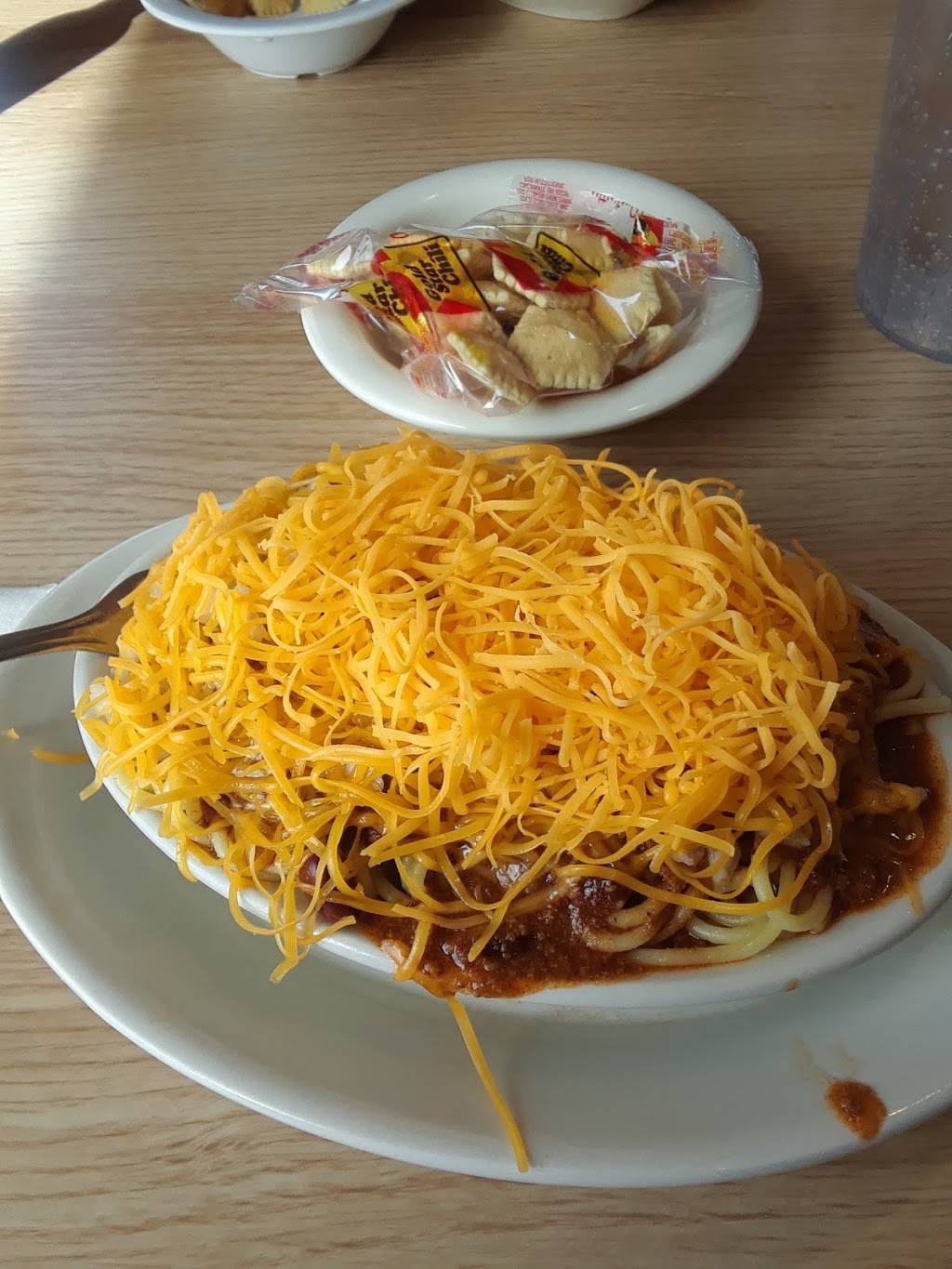 Gold Star Chili | restaurant | 2195 Winemiller Ln, Batavia, OH 45103, USA | 5137359660 OR +1 513-735-9660
