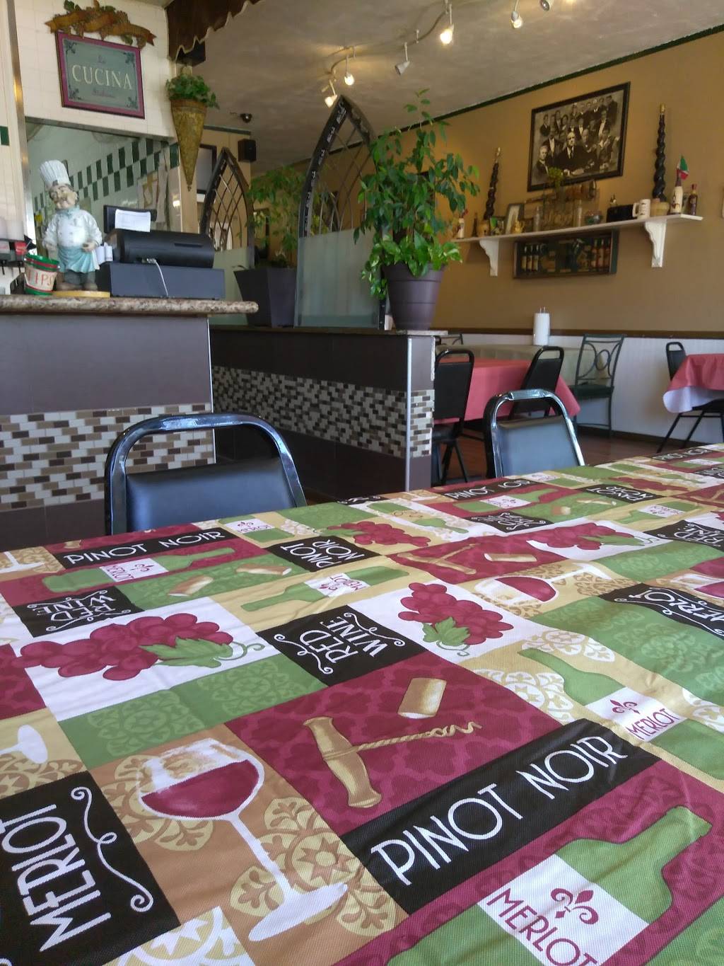 Ginas Pizzeria | restaurant | 3017 W Beverly Blvd, Montebello, CA 90640, USA | 3237224031 OR +1 323-722-4031