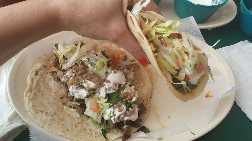 Taqueria Chapala Jalisco | restaurant | 1808 N New Braunfels Ave, San Antonio, TX 78208, USA | 2103682966 OR +1 210-368-2966