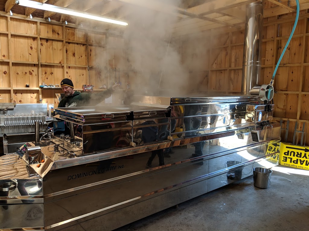 Four Saps Sugar Shack | restaurant | 10 Fredette Dr, Lyndeborough, NH 03082, USA | 6036548741 OR +1 603-654-8741