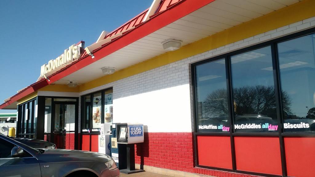 McDonalds | cafe | 4992 Long Beach Rd SE, Southport, NC 28461, USA | 9104579410 OR +1 910-457-9410