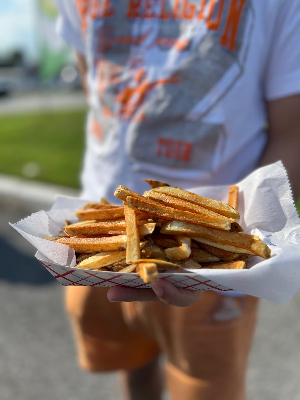 Roaming Burger | restaurant | 8505 Baltimore National Pike, Ellicott City, MD 21043, USA | 4436361428 OR +1 443-636-1428