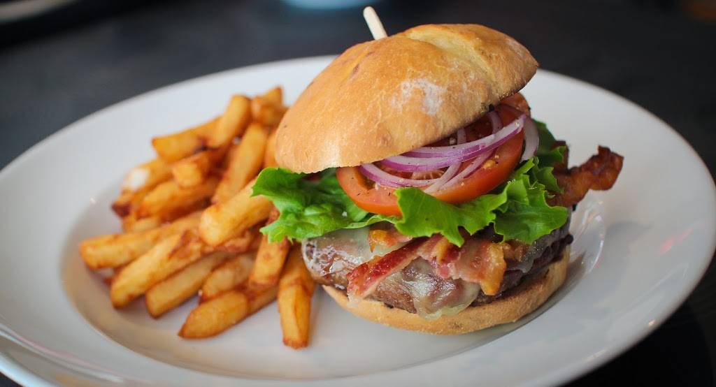 Restaurant Au Trait DUnion | restaurant | 919 Rue Laurier, Beloeil, QC J3G 4K8, Canada | 4504465740 OR +1 450-446-5740