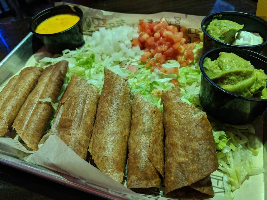 Tijuana Flats | restaurant | 17501 Preserve Walk Ln #103, Tampa, FL 33647, USA | 8139750483 OR +1 813-975-0483