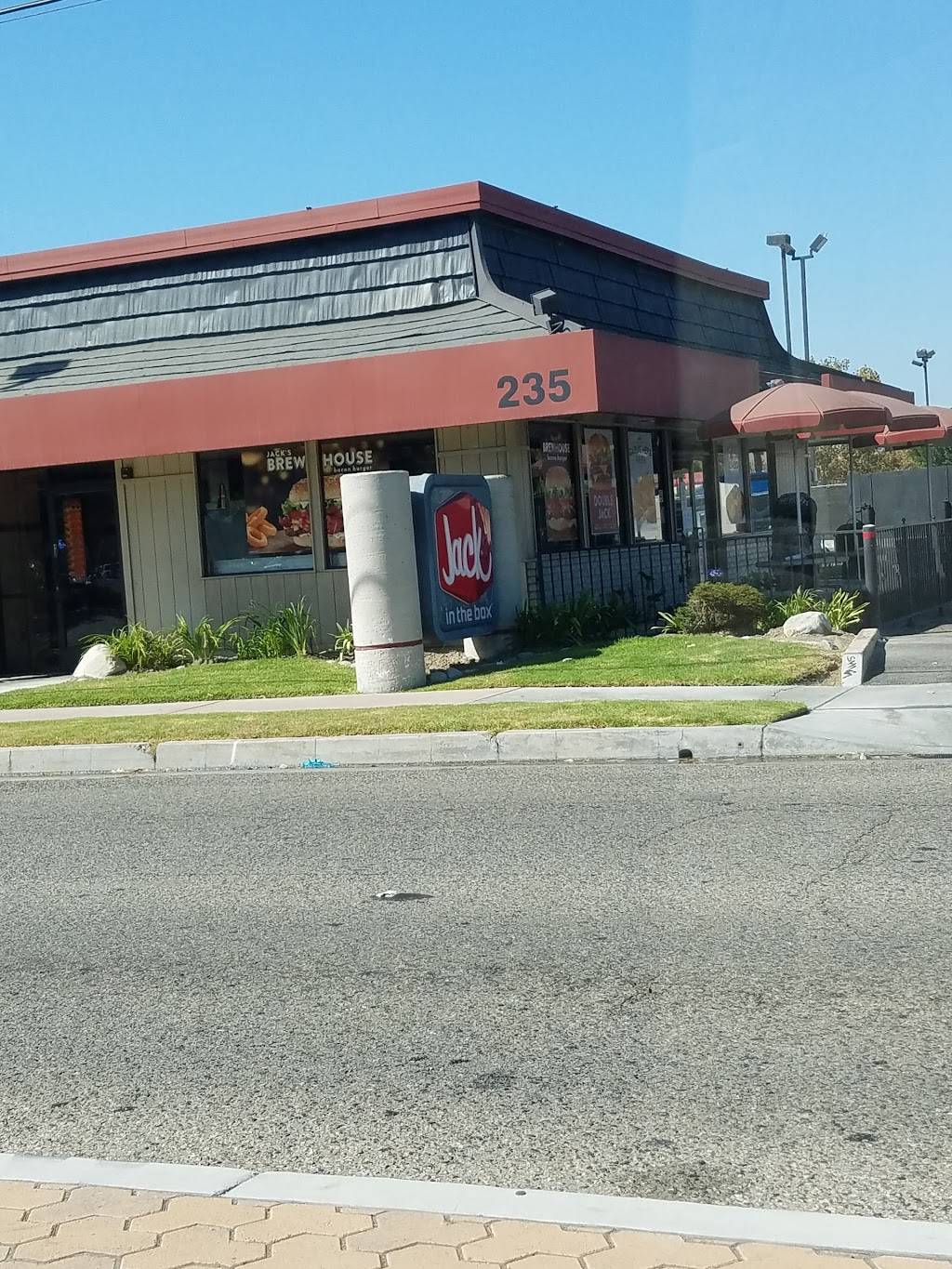 Jack in the Box | restaurant | 235 E Orangethorpe Ave, Fullerton, CA 92832, USA | 7145780451 OR +1 714-578-0451