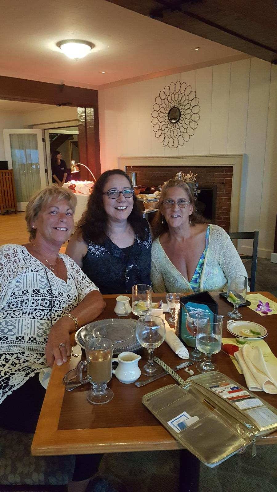 The Hilltop Restaurant | restaurant | 516 Steele Hill Rd, Sanbornton, NH 03269, USA | 6035240500 OR +1 603-524-0500