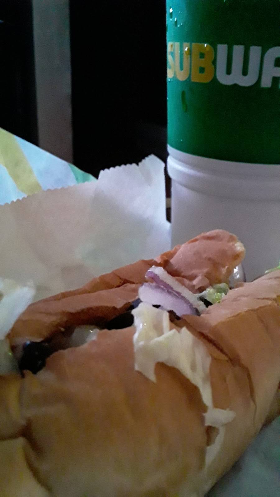 Subway | restaurant | 3001 Goodman Rd, Horn Lake, MS 38637, USA | 6623424490 OR +1 662-342-4490