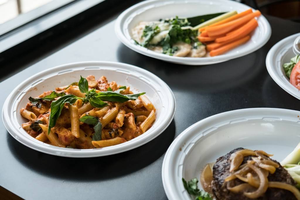 Eataliano Pies | restaurant | 5430 48th St, Maspeth, NY 11378, USA | 7183618266 OR +1 718-361-8266