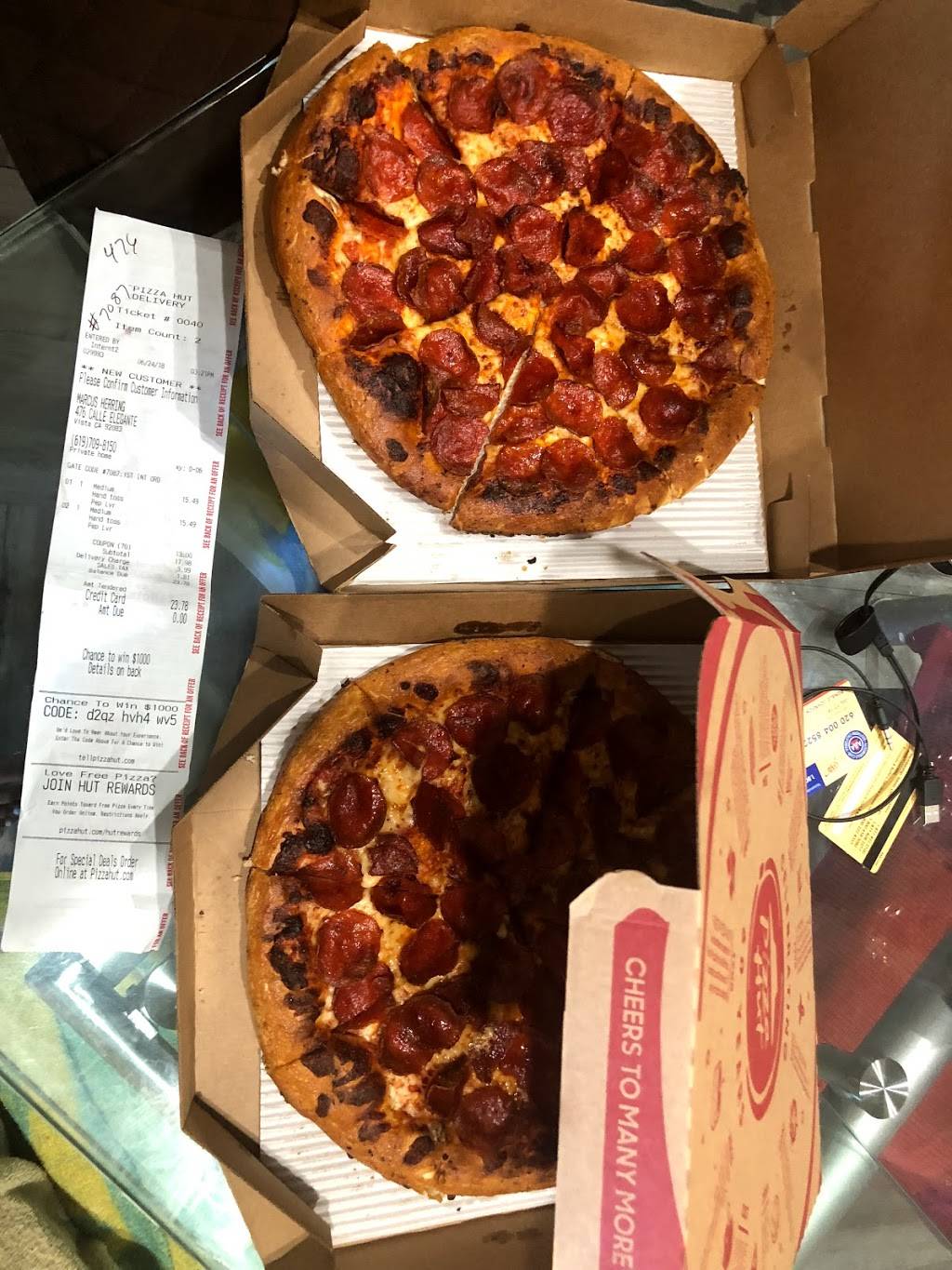 Pizza Hut | restaurant | 1289 E Vista Way, Vista, CA 92084, USA | 7607263200 OR +1 760-726-3200